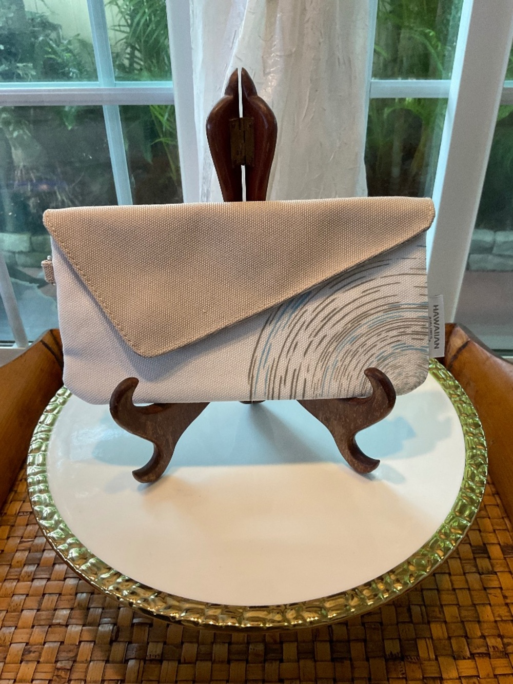 NOHO Home x Hawaiian Air Amenities Case
